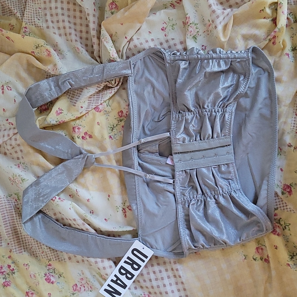 UO grey shimmer bustier crop top - Picture 3 of 3